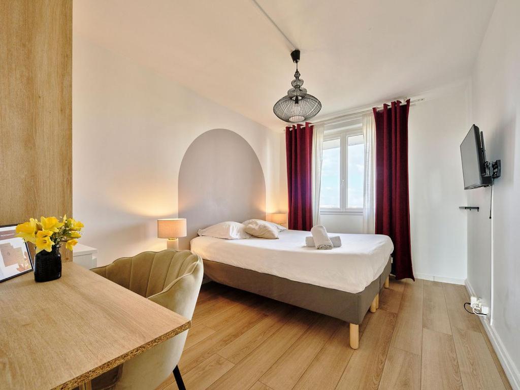 Les Chambres De Troyes - Parking Free Fibre Netflix ภายนอก รูปภาพ